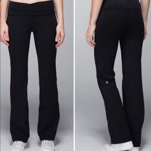 Lululemon Groove Bootcut sz 6